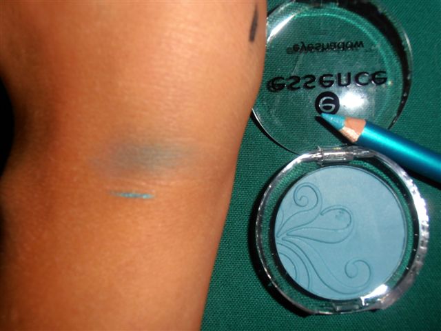 ombretto e kajal essence