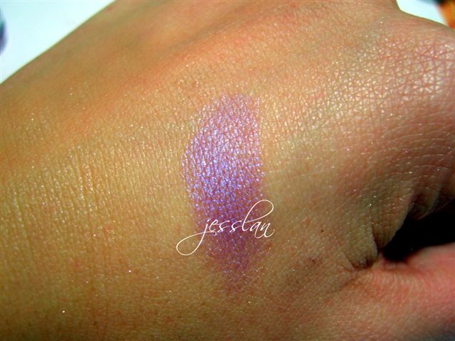 Swatch ombretto in crema viola - Kiko