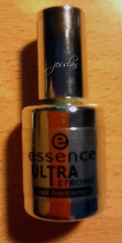Essence Ultra Strong – Nail hardener