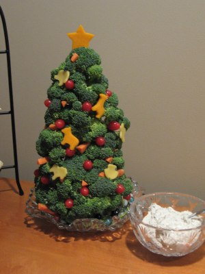 Broccoli Salad Christmas Tree
