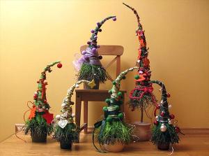 handmade-christmas-trees-ideas-unusual-form-peak