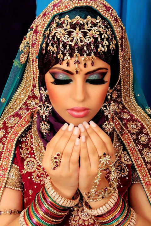 Latest-Arabic-Makeup-Of-Bridal