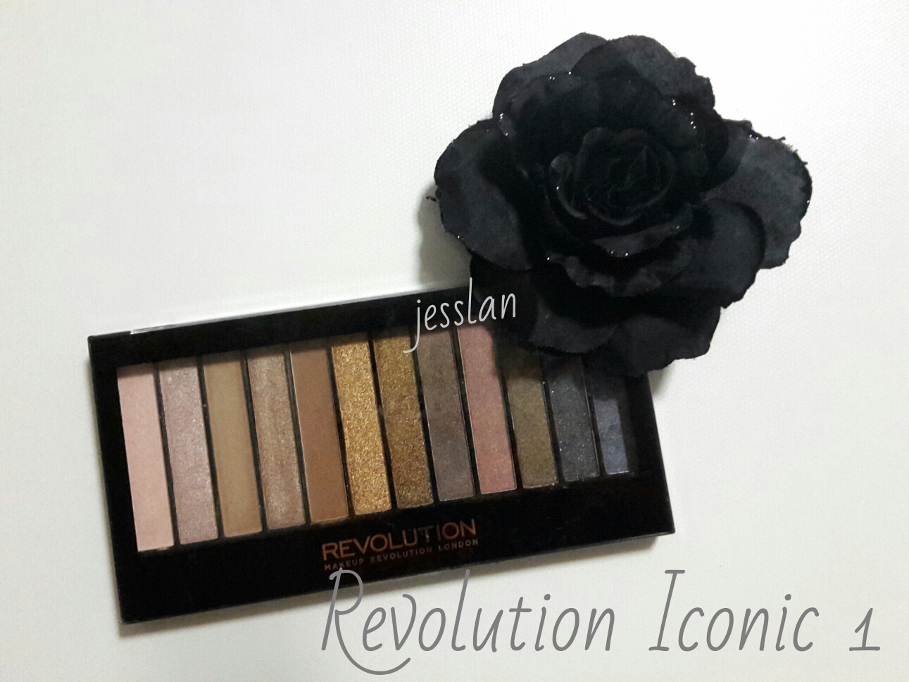 makeup revolution iconic1