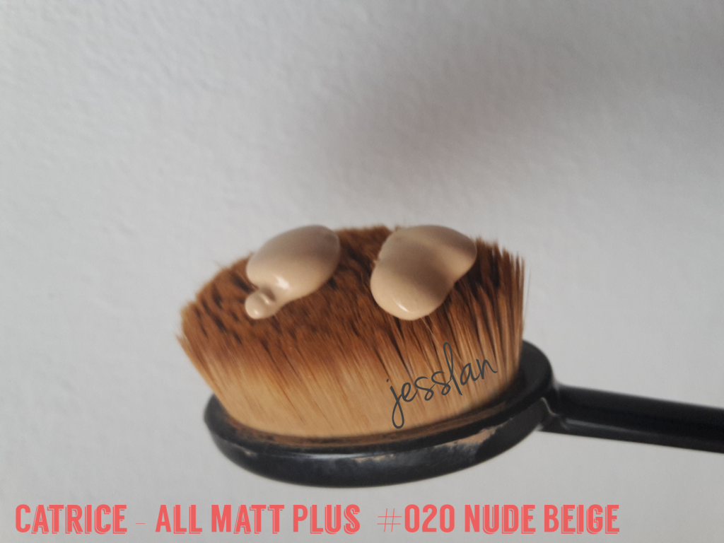 Catrice - All Matt Plus #020 Nude Beige